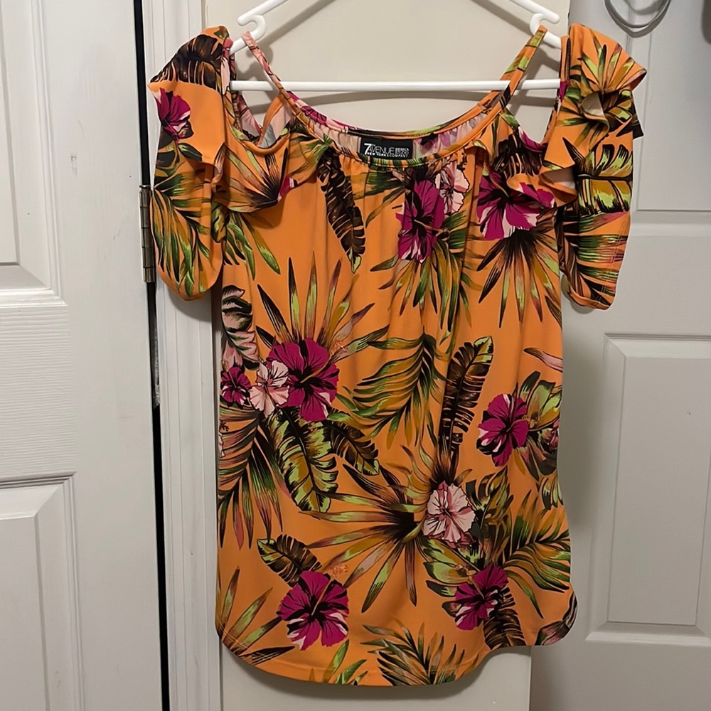 7thAvenue New York Company Floral Blouse Size M